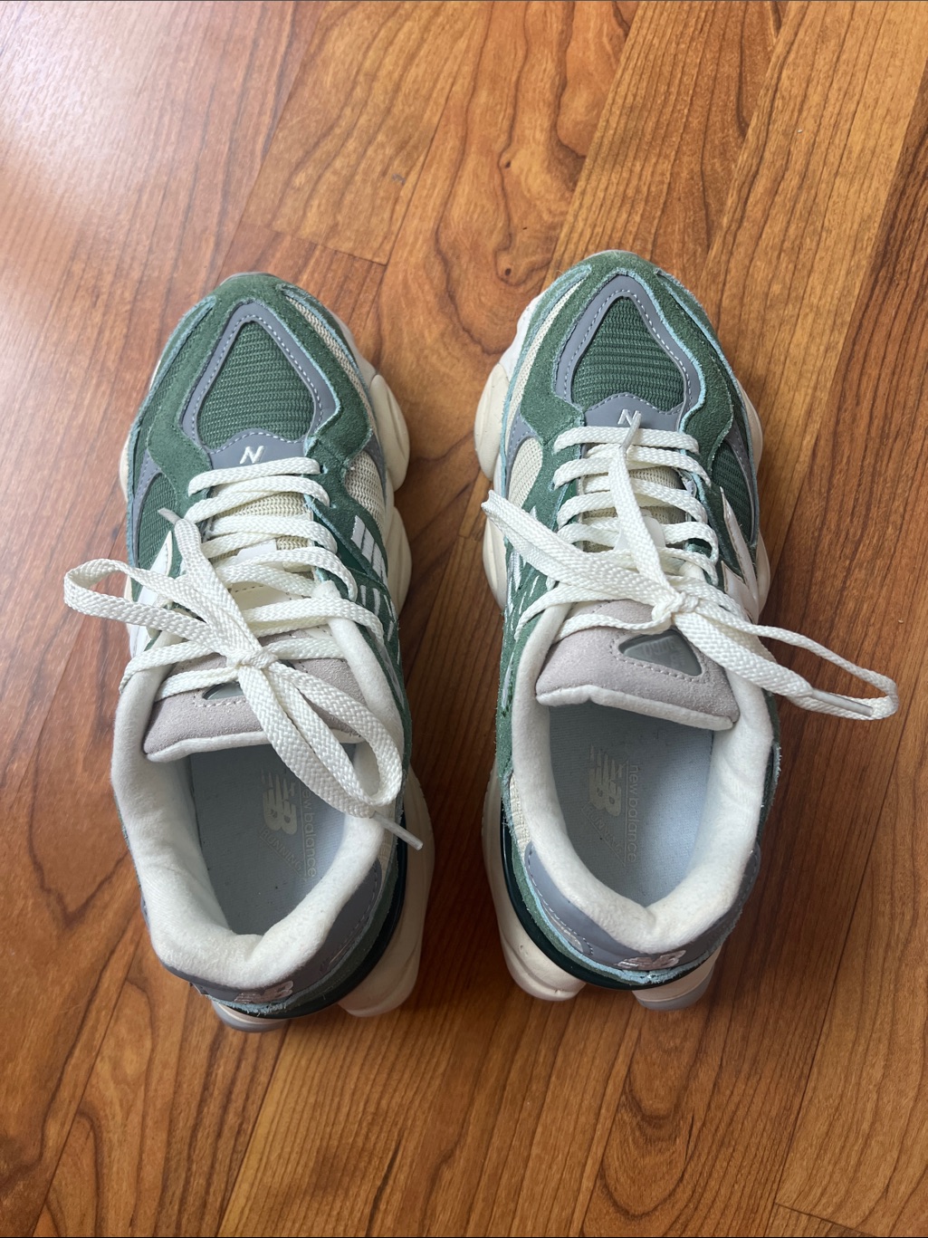New Balance 9060 Sneakers